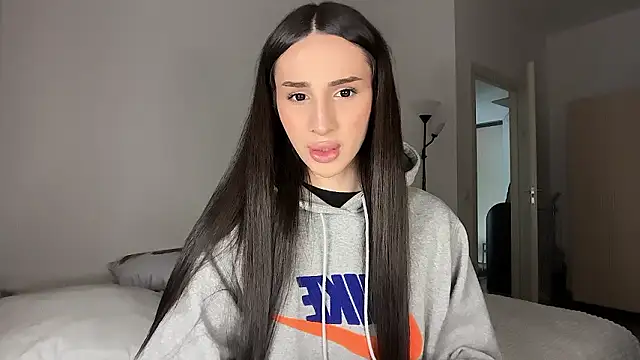 Kim Oberlin  online show from March 4, 1:08 pm