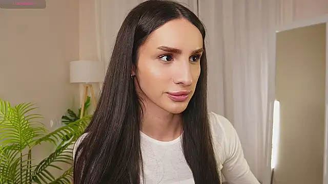 Snapshot of Kim_Oberlin_ chatting on December 3, 4:06 pm Kim Oberlin online show from December 3, 4:06 pm