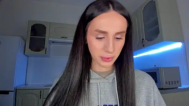 Kim Oberlin  online show from February 9, 3:32 pm