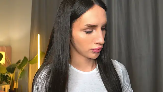 Snapshot of Kim_Oberlin_ chatting on November 17, 4:00 pm Kim Oberlin online show from November 17, 4:00 pm