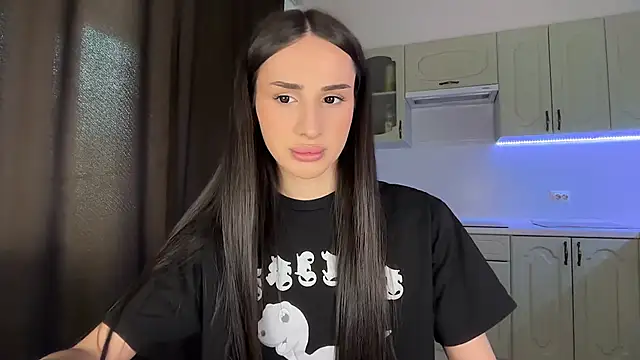 Kim Oberlin  online show from March 23, 10:59 am