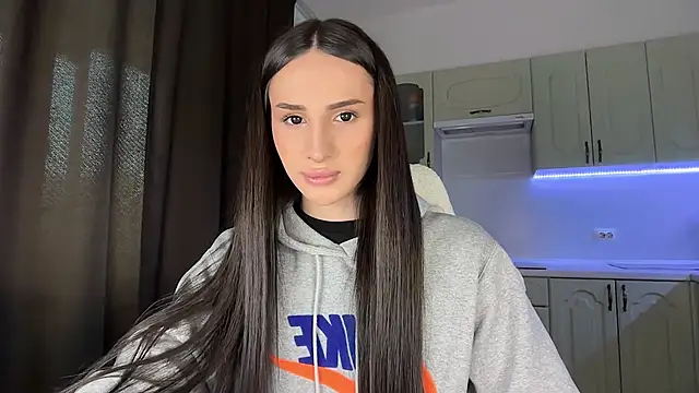 Kim Oberlin  online show from February 24, 1:12 pm