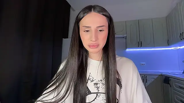 Kim Oberlin  online show from March 14, 4:13 pm