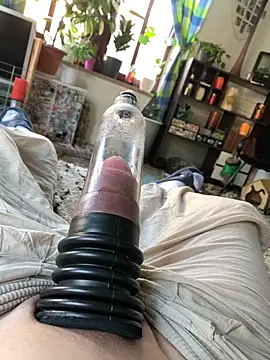 Snapshot of Gilgamesch1704 chatting on March 8, 3:45 pm Gilgamesch1704 online show from March 8, 3:45 pm