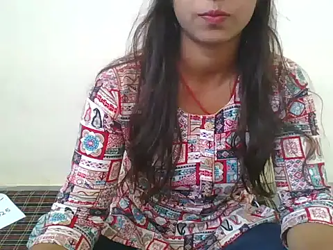 Snapshot of Lunaxx001 chatting on March 20, 5:46 am Lunaxx001 online show from March 20, 5:46 am