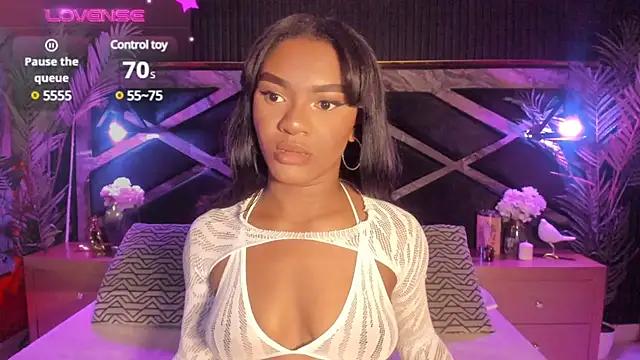 SophiaSmiiths  online show from March 2, 8:14 pm