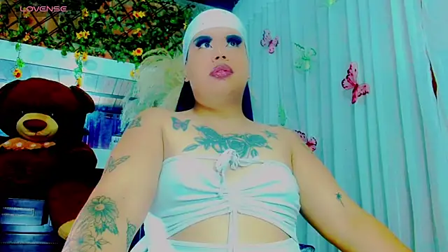 nauthyvalentina online show from March 18, 1:57 pm