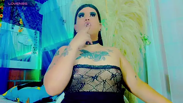 nauthyvalentina online show from April 5, 1:40 pm