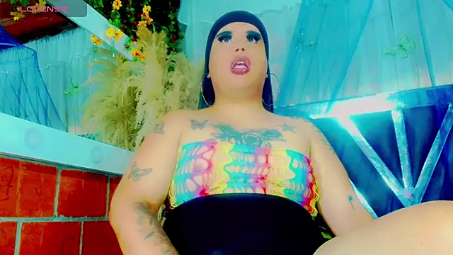 nauthyvalentina online show from May 17, 6:08 pm