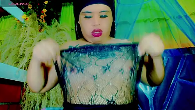 nauthyvalentina online show from May 23, 5:12 pm