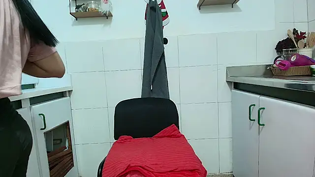 couple lovelyds online show from January 18, 8:34 pm