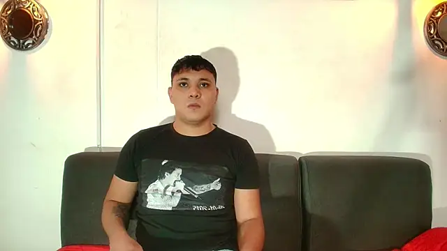 couple lovelyds online show from December 21, 9:04 pm