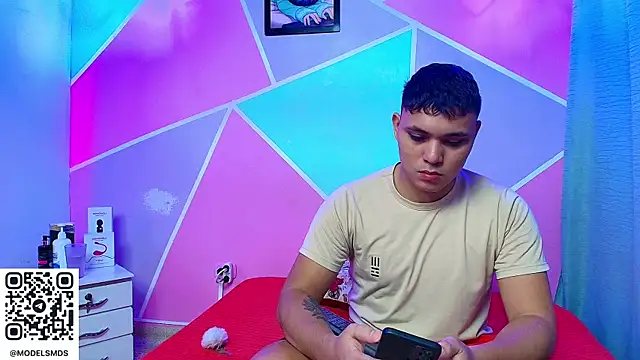 couple lovelyds online show from January 8, 8:37 pm