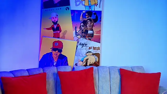 couple lovelyds online show from February 19, 8:50 pm