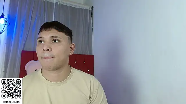 Snapshot of couple_lovelyds chatting on November 19, 8:42 pm couple lovelyds online show from November 19, 8:42 pm