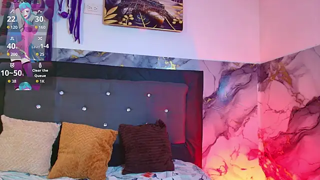 couple lovelyds online show from April 4, 9:21 pm