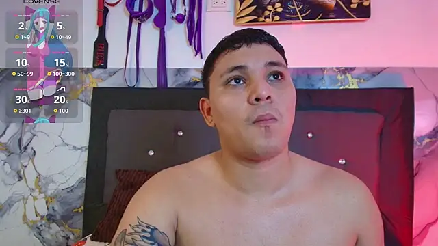 couple lovelyds online show from April 12, 9:07 pm