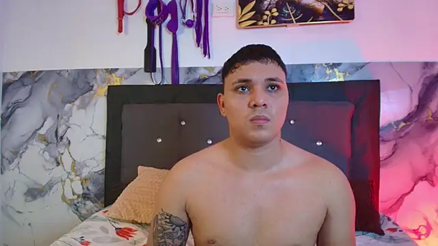 couple lovelyds online show from April 15, 9:37 pm