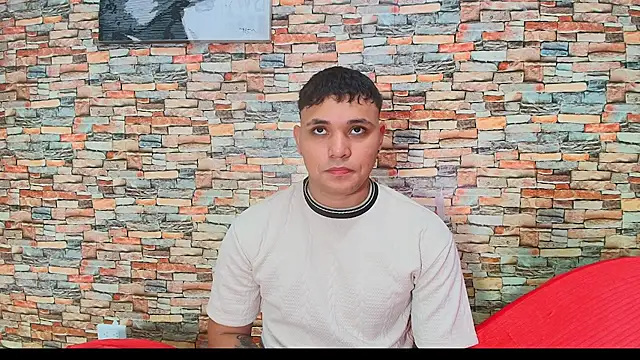 couple lovelyds online show from December 5, 9:12 pm