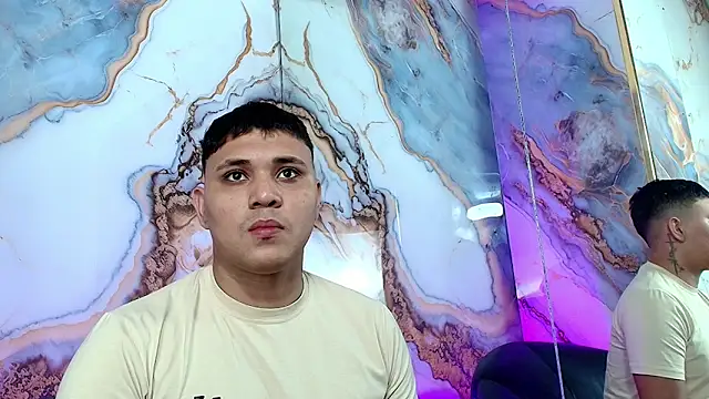 couple lovelyds online show from February 7, 9:12 pm