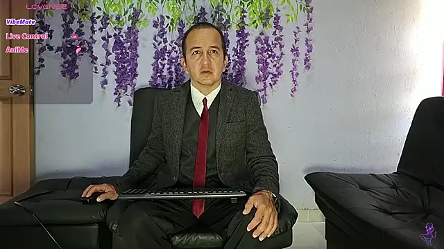 yazforeSolo online show from February 13, 1:55 pm