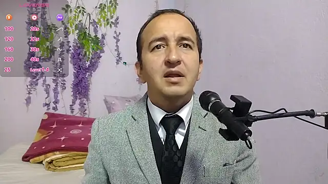 yazforeSolo online show from September 28, 3:30 pm