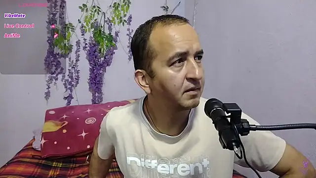 yazforeSolo online show from September 26, 1:40 pm