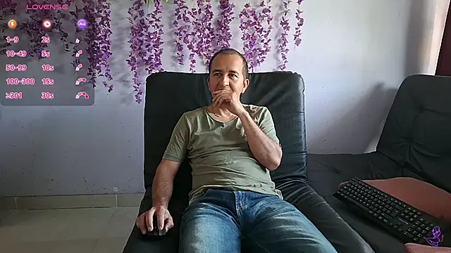 yazforeSolo online show from February 16, 12:26 pm