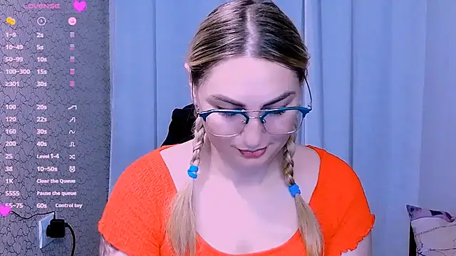 JaneLaJewel online show from November 17, 8:02 pm