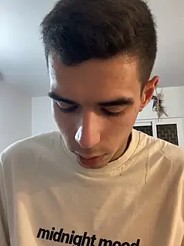 Snapshot of RicarBer chatting on February 16, 7:12 pm RicarBer online show from February 16, 7:12 pm