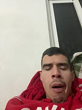 Snapshot of RicarBer chatting on February 8, 1:36 am RicarBer online show from February 8, 1:36 am