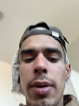 Snapshot of RicarBer chatting on February 6, 12:56 pm RicarBer online show from February 6, 12:56 pm