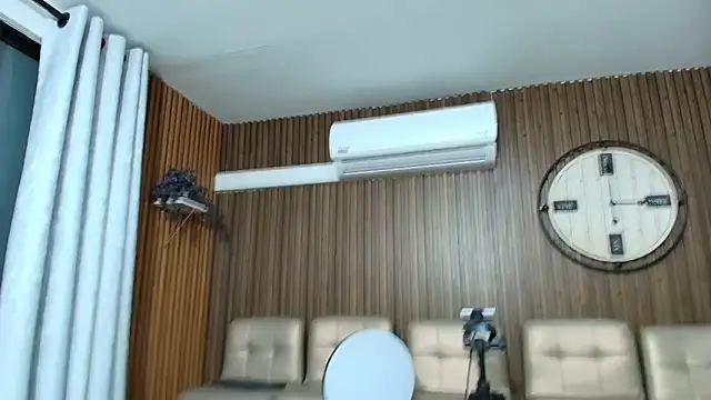 Baby9hot online show from April 9, 2:46 am