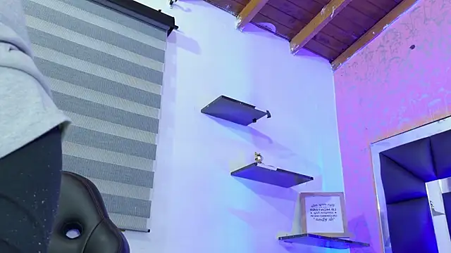 Snapshot of Sofia_martiin chatting on October 10, 3:18 am Sofia martiin online show from October 10, 3:18 am