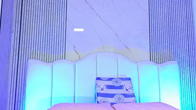 Sofia martiin online show from January 7, 3:11 am