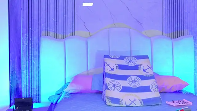 Sofia martiin online show from December 22, 3:06 am