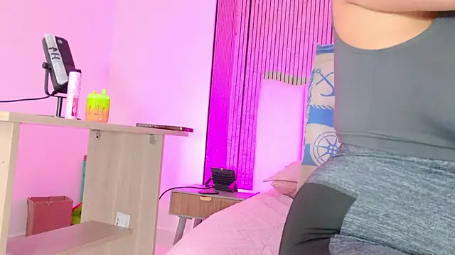 Sofia martiin online show from February 24, 3:07 am