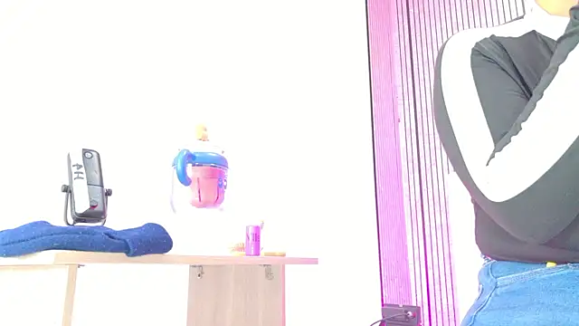 Sofia martiin online show from February 19, 3:14 am