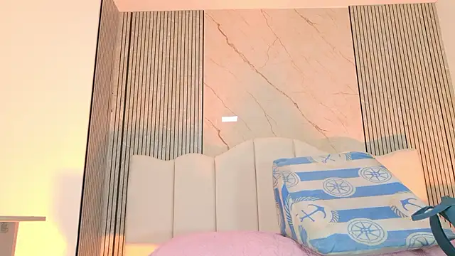 Sofia martiin online show from March 15, 3:13 am