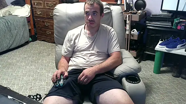 Snapshot of ScubaStevex chatting on October 24, 4:55 am ScubaStevex online show from October 24, 4:55 am