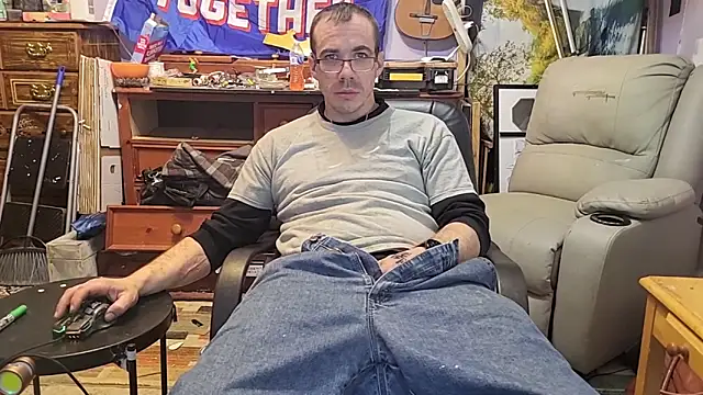 ScubaStevex online show from February 2, 10:09 pm