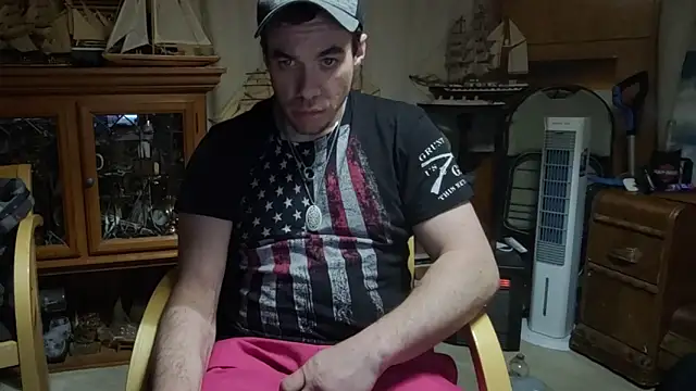 ScubaStevex online show from April 7, 1:51 am