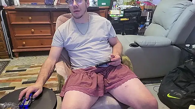 ScubaStevex online show from December 18, 5:56 am