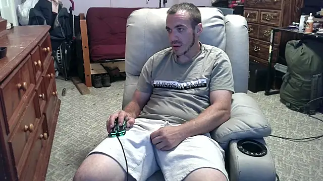 Snapshot of ScubaStevex chatting on September 24, 2:40 am ScubaStevex online show from September 24, 2:40 am