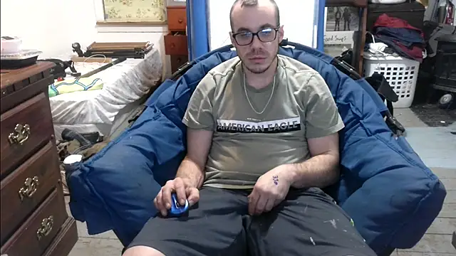 Snapshot of ScubaStevex chatting on March 9, 11:36 am ScubaStevex online show from March 9, 11:36 am