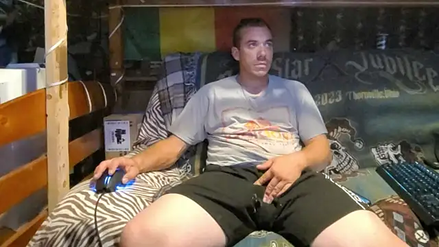 ScubaStevex online show from August 9, 4:40 am