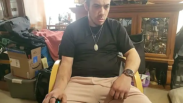 ScubaStevex online show from March 6, 4:35 pm