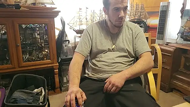 ScubaStevex online show from March 8, 8:12 pm