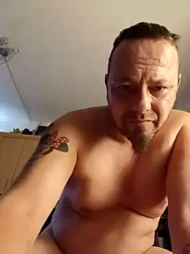 ich411983 online show from November 4, 9:07 pm