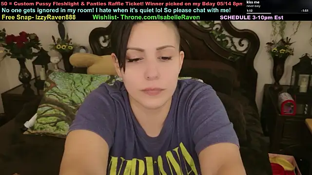 IsabelleRaven online show from April 21, 8:15 pm